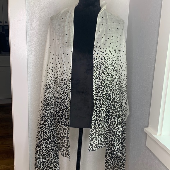 black white sheer scarf - Picture 1 of 3
